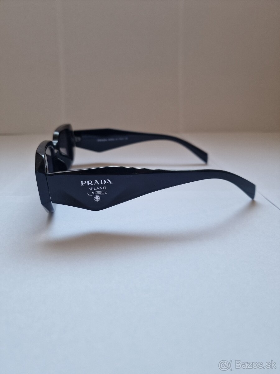 Prada slnečné okuliare