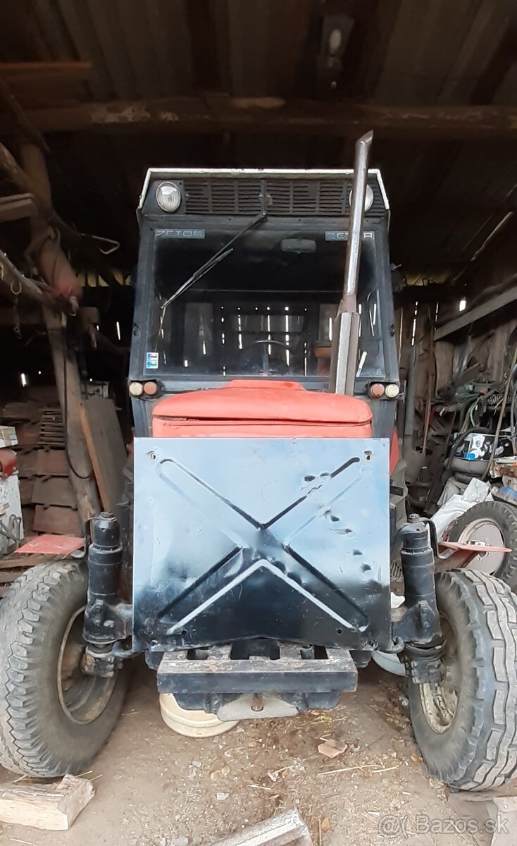 Predný kryt na kabínu od motora Zetor 7011