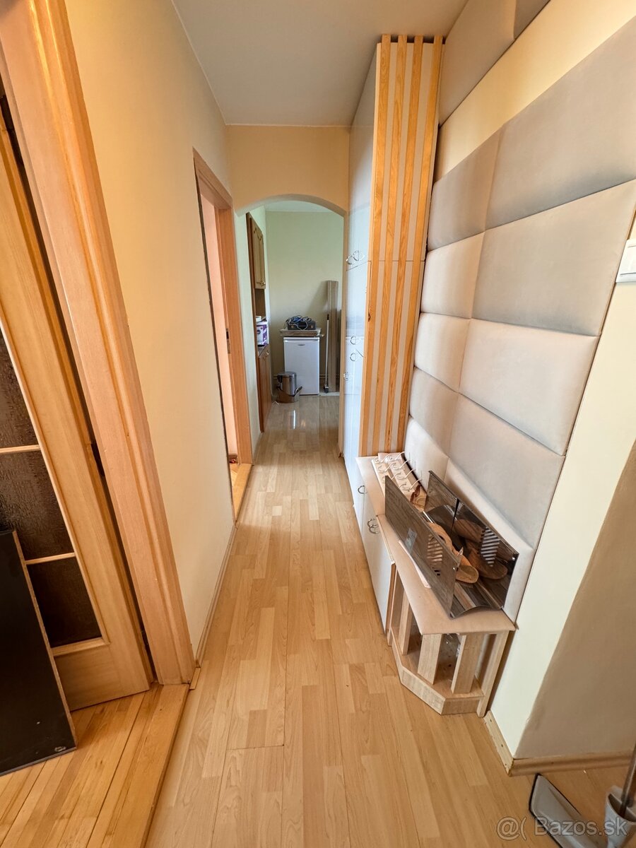 Zdieľaný 2 izbový byt na prenájom