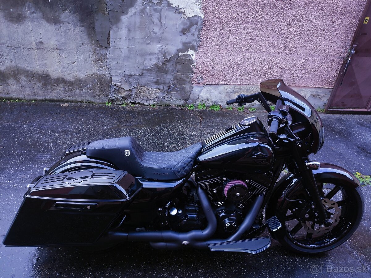 HARLEY DAVIDSON ROAD KING FLHR CUSTOM SPECIAL