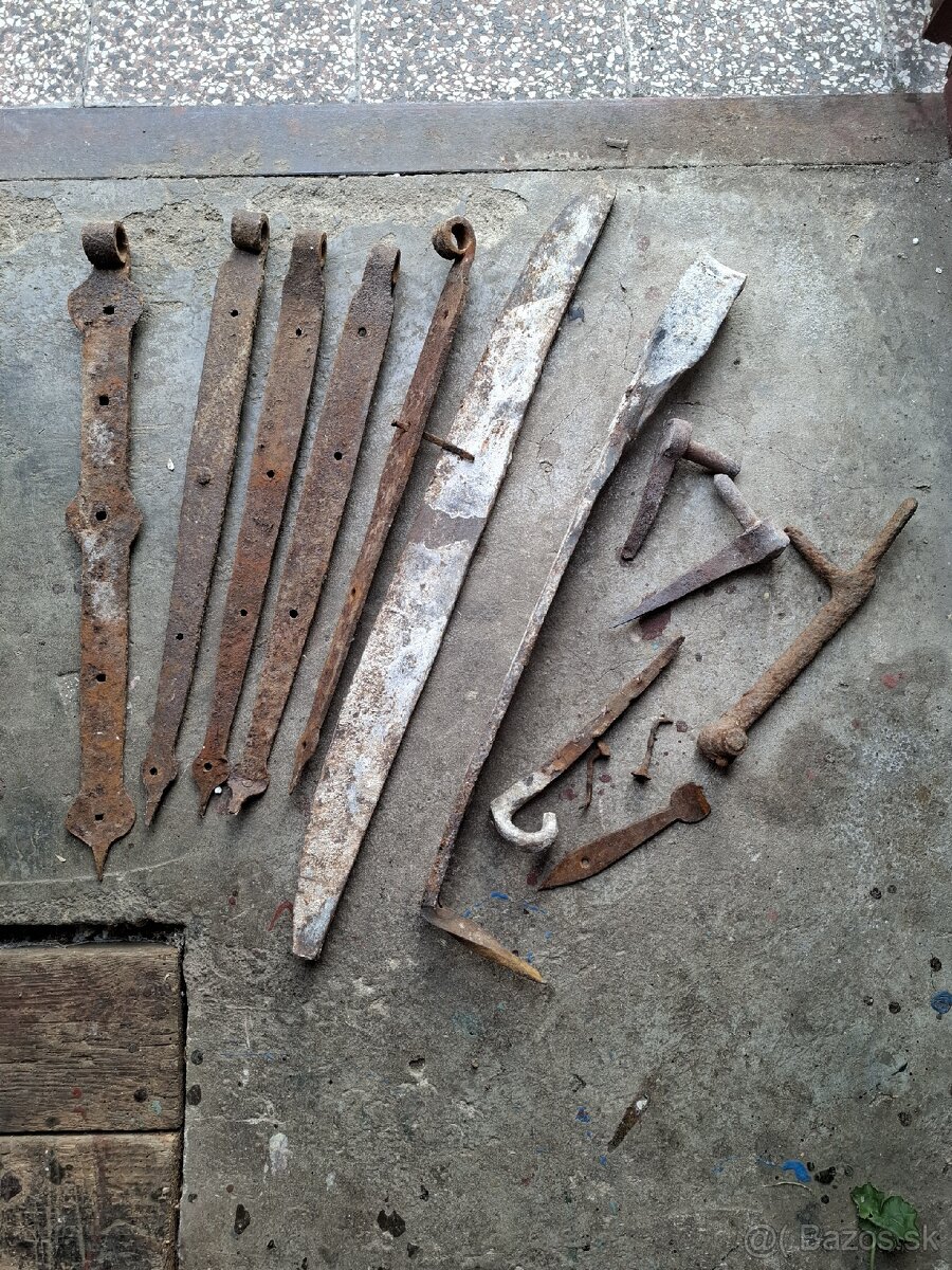 Starožitné pánty, závesy ručne kované