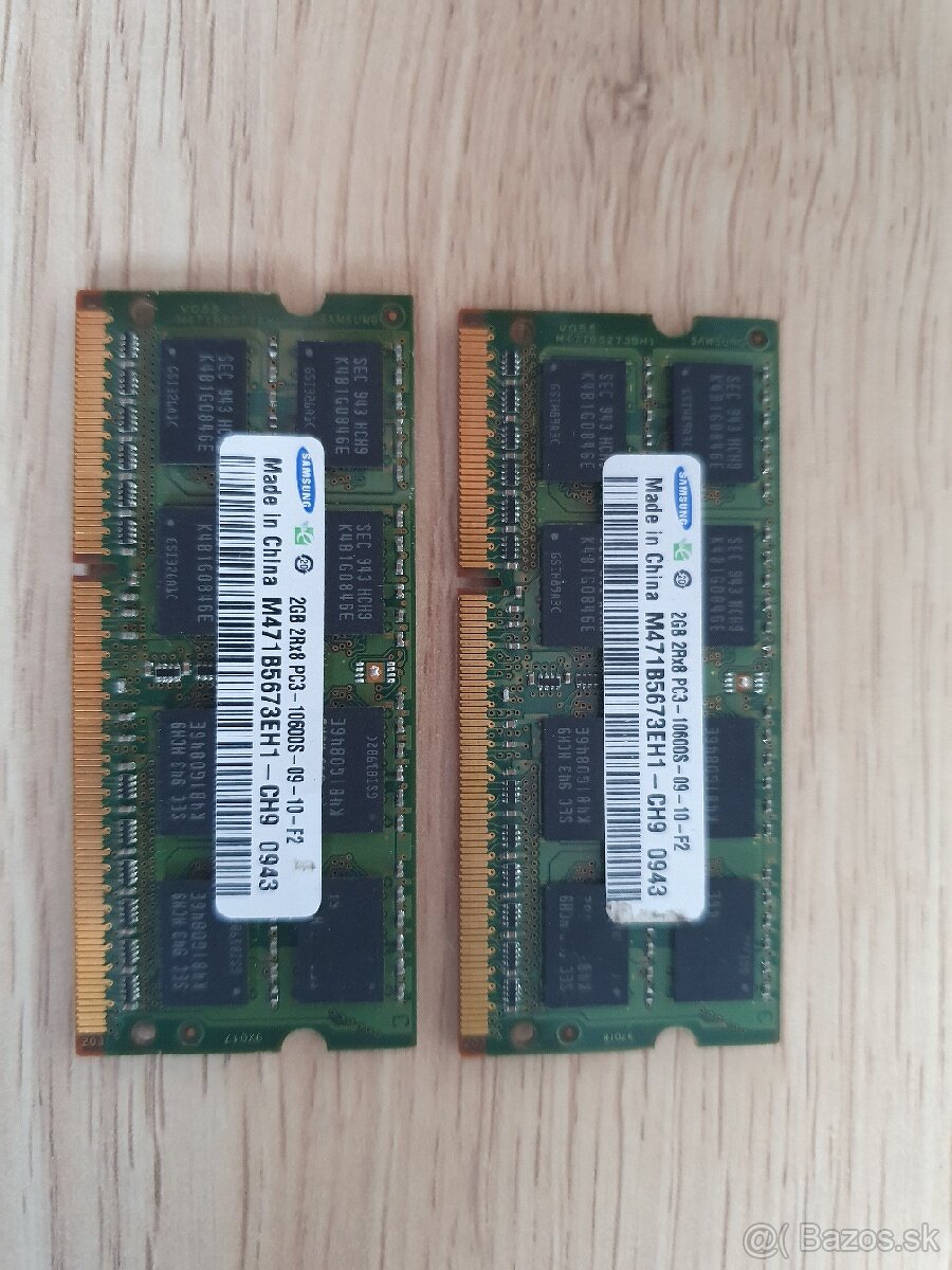 2x 2GB DDR3