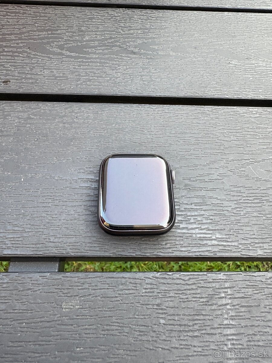 Apple Watch 6 - 44 mm.