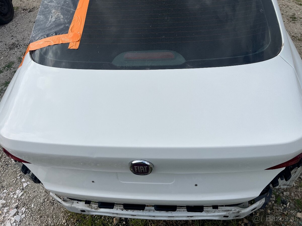 Fiat tipo 2017 sedan