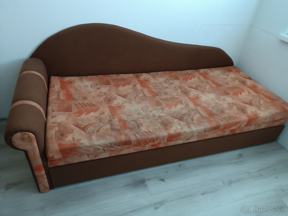 Predám valendu s uložnym priestorom
