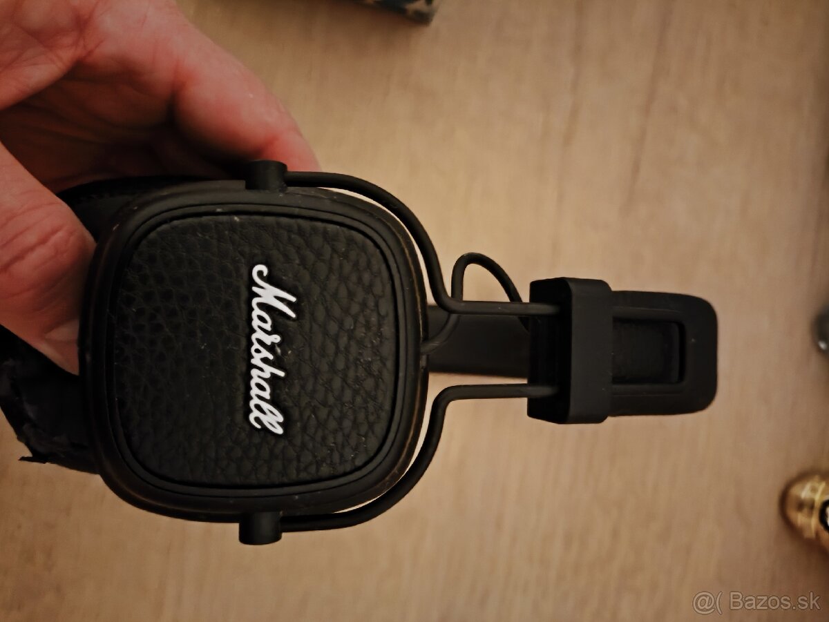 Predam sluchadla Koss a Marshall