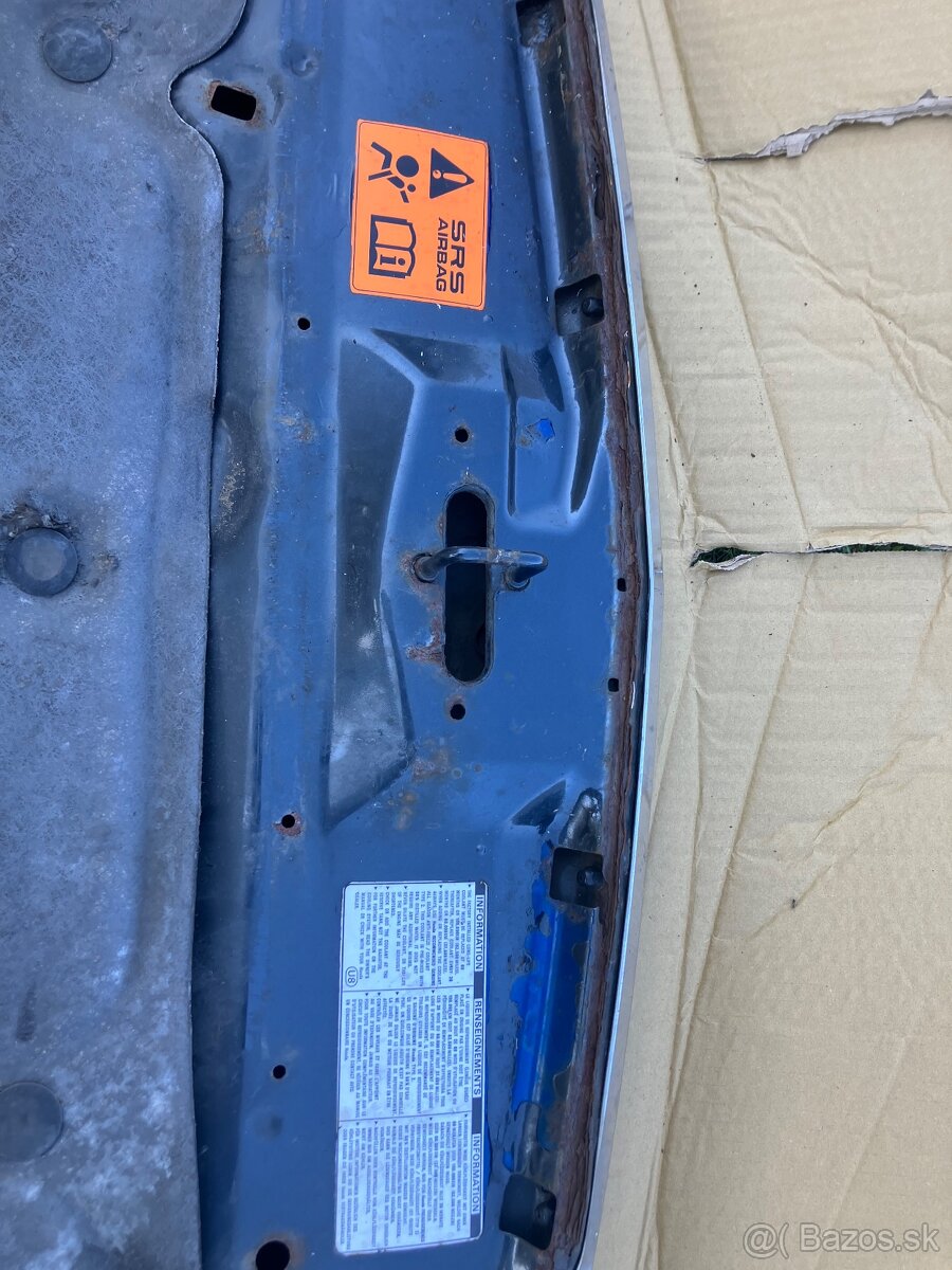 Predám kapotu a predné blatníky z Honda Accord 7.gen.