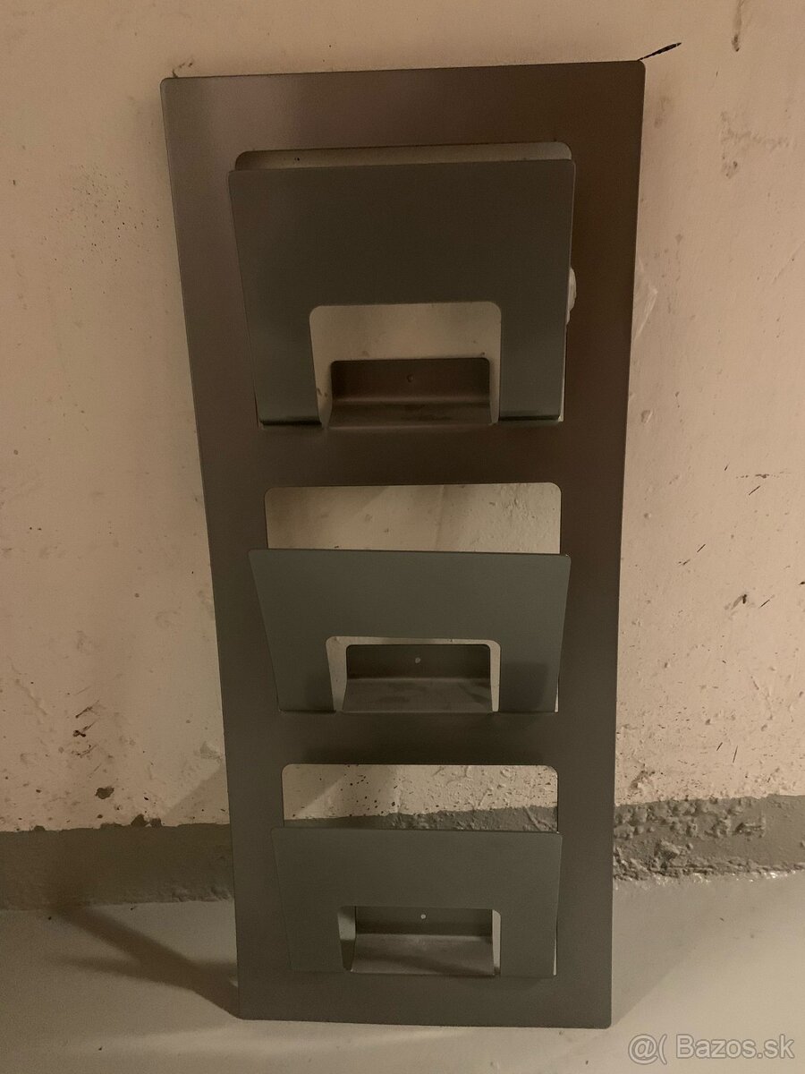 Predám stojan na časopisy