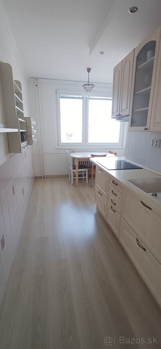 Prenajmem 3-izbový byt, Teplická, Piešťany