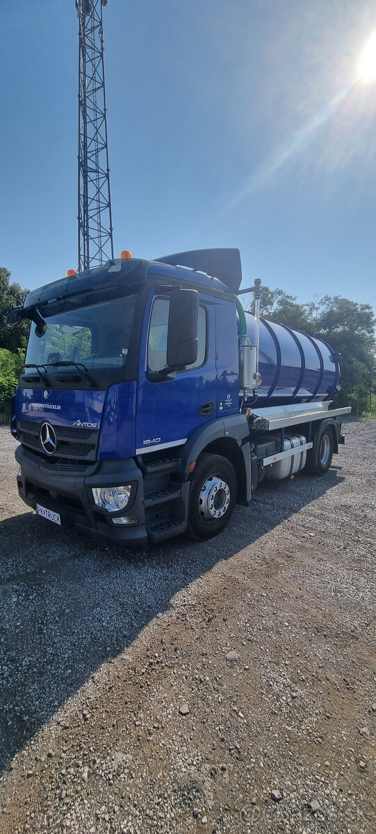 FEKAL MERCEDES ANTOS -NOVA CISTERNA 11500L