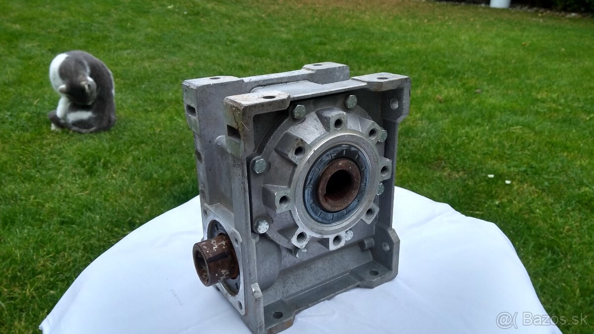 Snekova prevodovka-1:15-ITALY