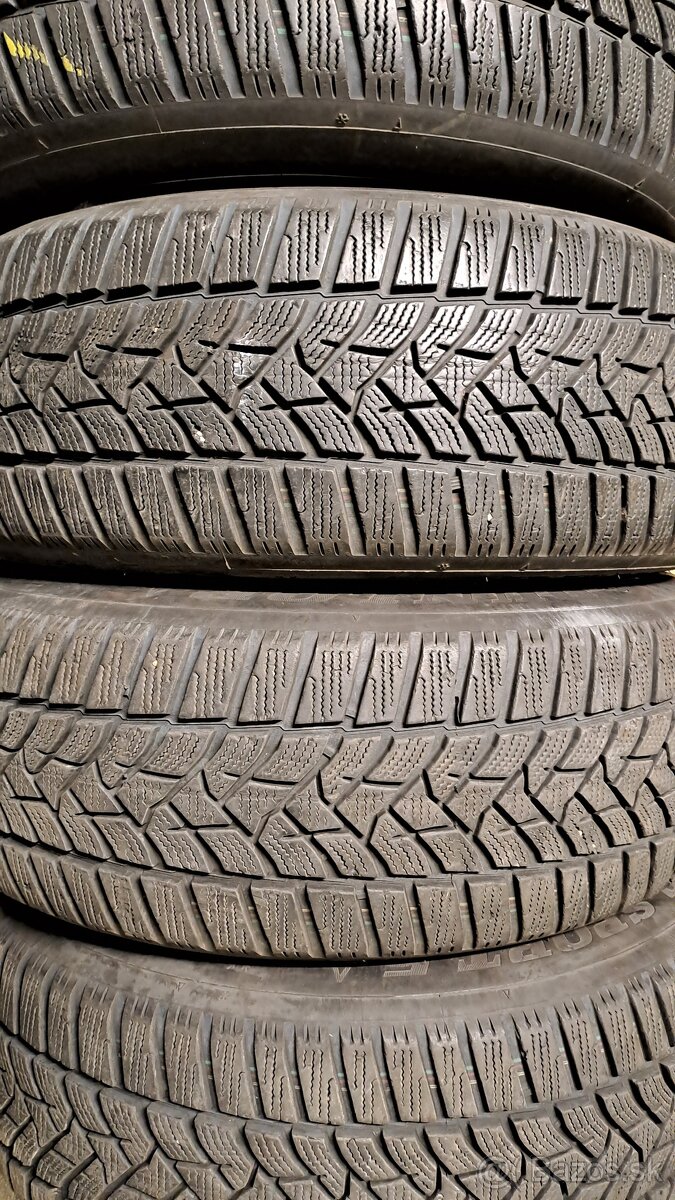 Predám 4ks jazdené zimné 205/60r16-92H Dunlop
