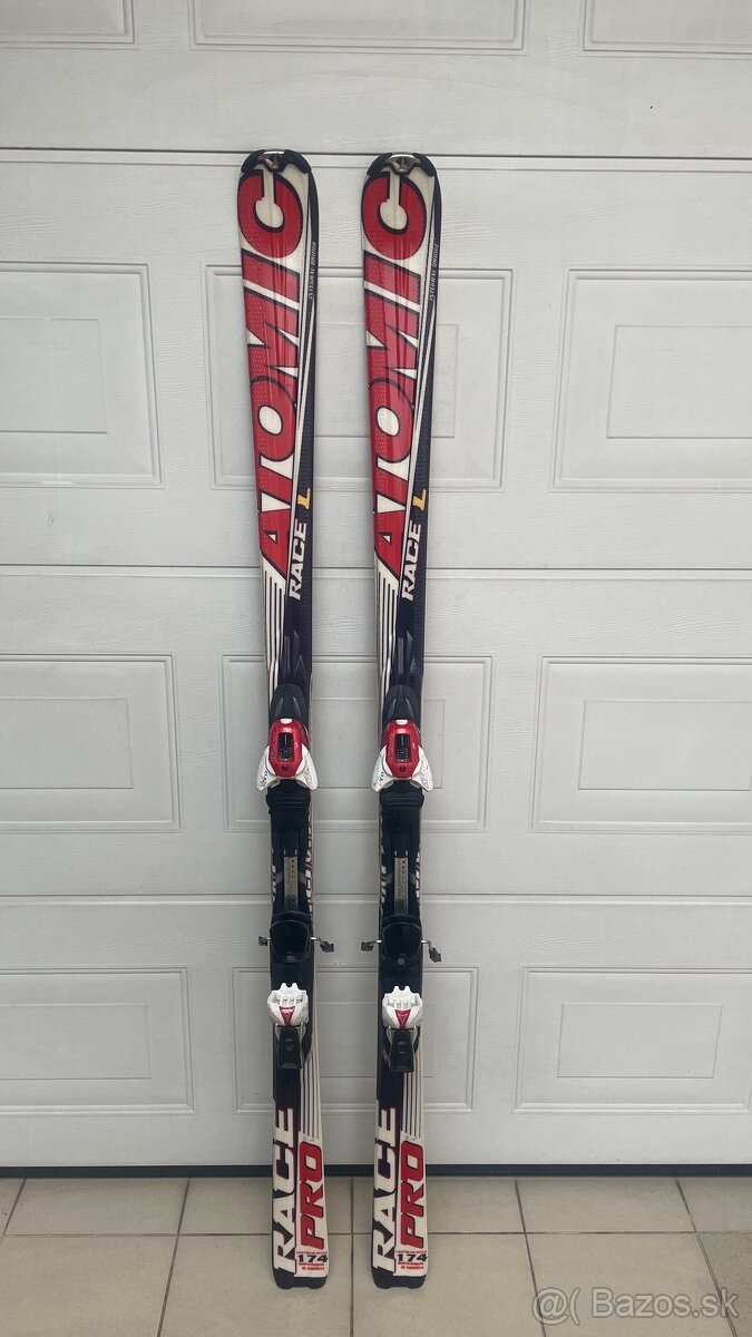 Lyze Atomic 170- 175 cm + palice.