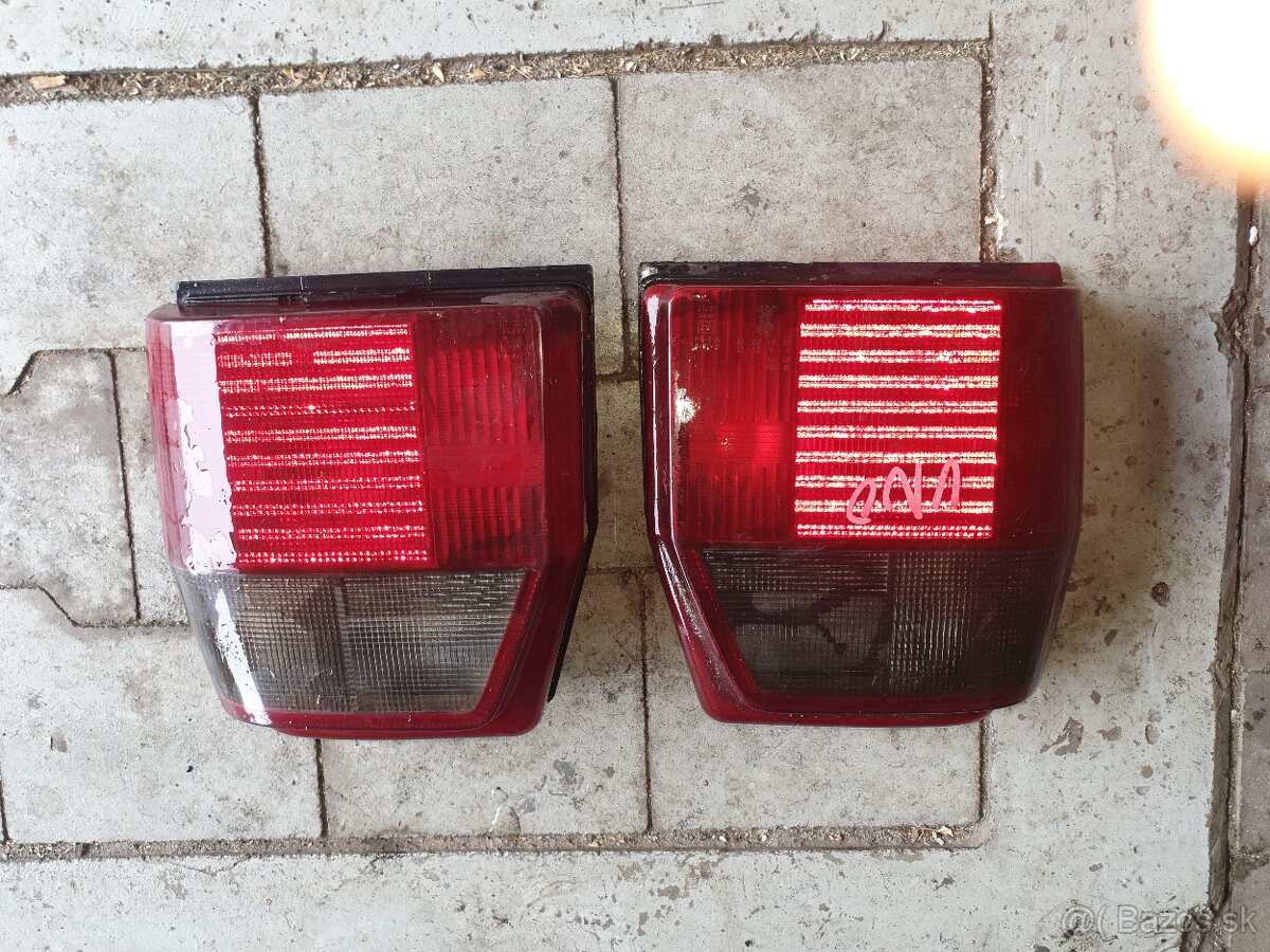 Zadne svetla Fiat Uno