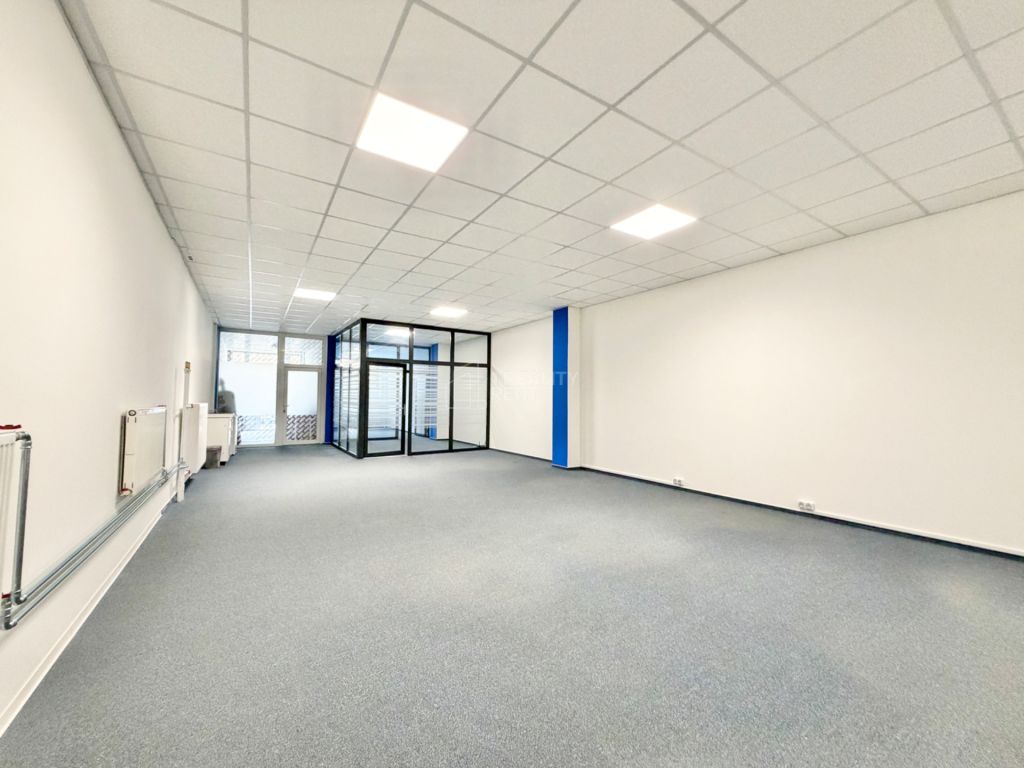Ponúkame na prenájom obchodné priestory s rozlohou 108 m² -