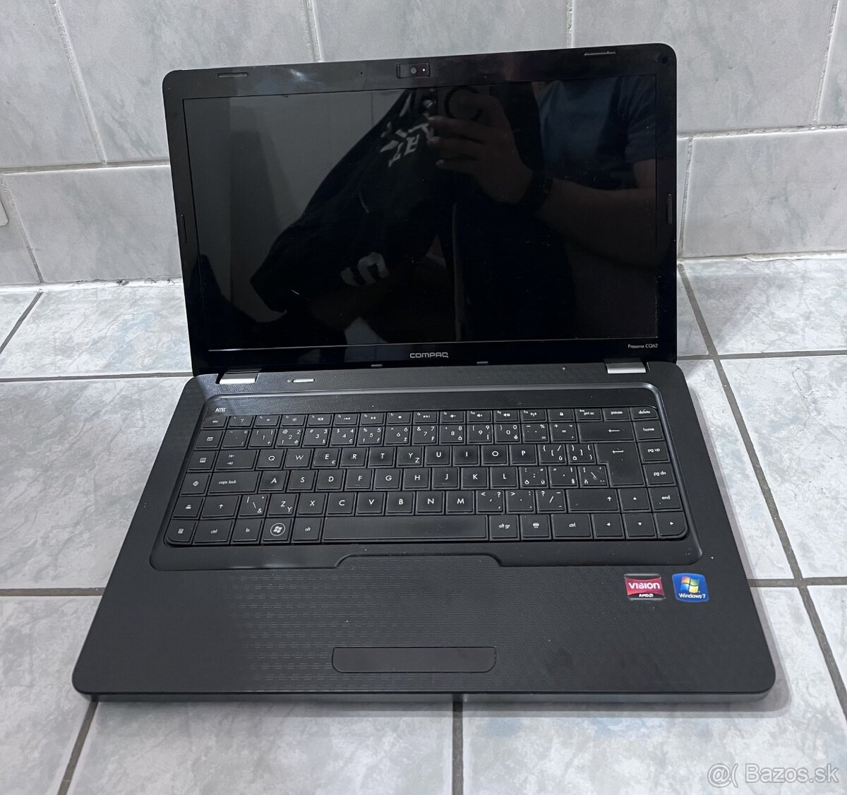 HP notebook Amd dual X2 / 4GB RAM