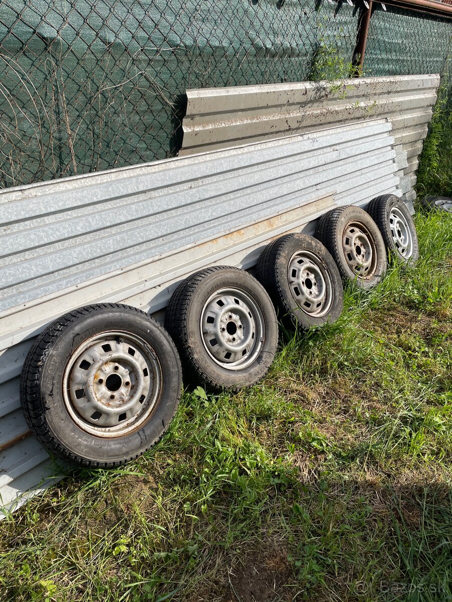Predám 5 originálnych diskov na Škoda Favorit / Forman