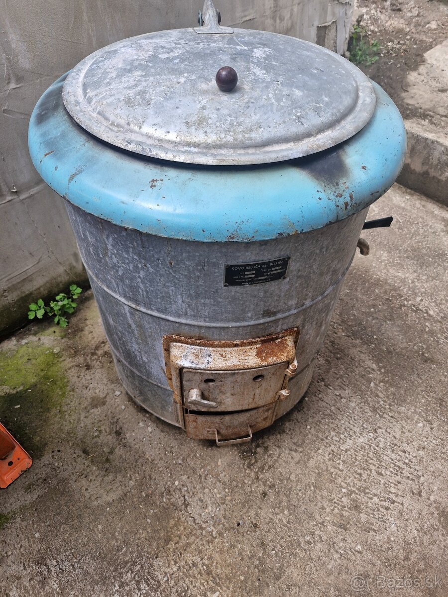 Kotol, kotlina , Vyvarovaci kotol na drevo