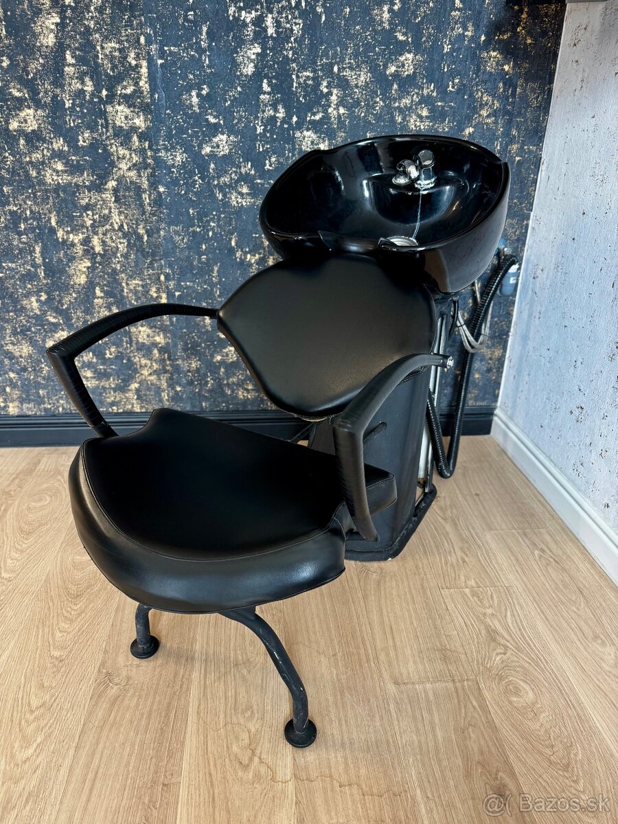 Kadernícky umývací box