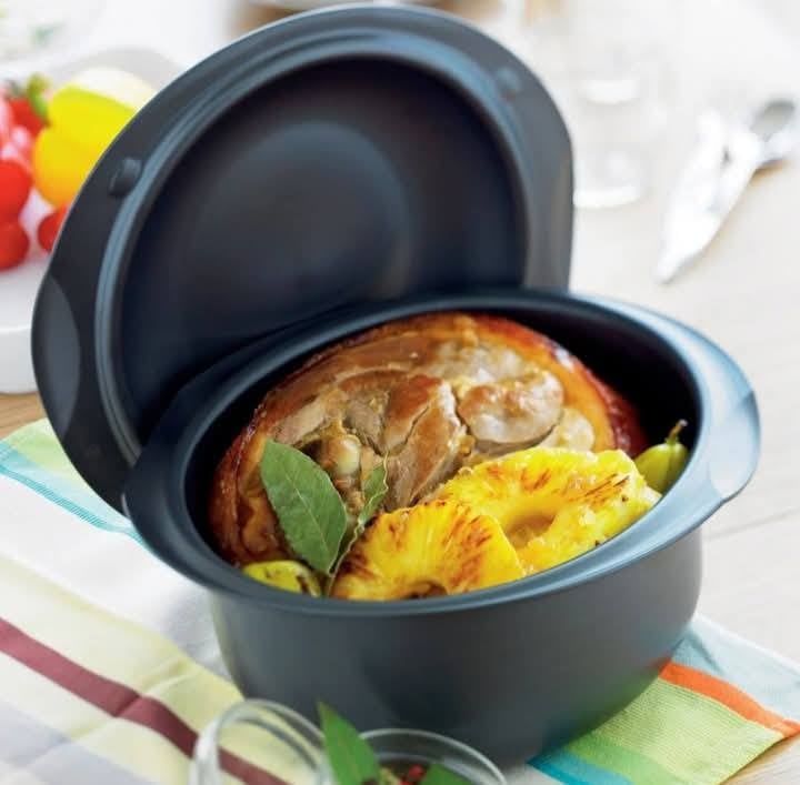 TUPPERWARE