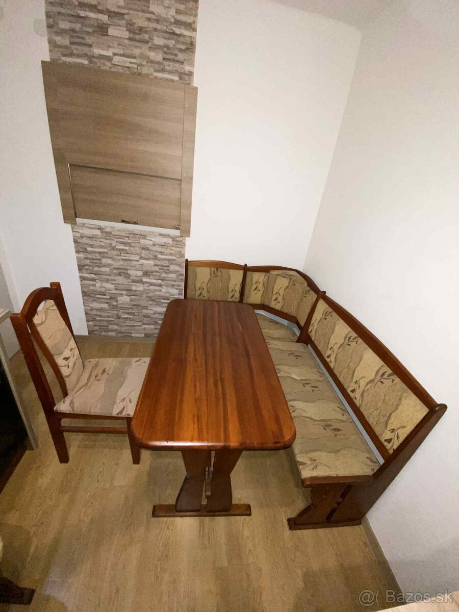 Jedálenský set