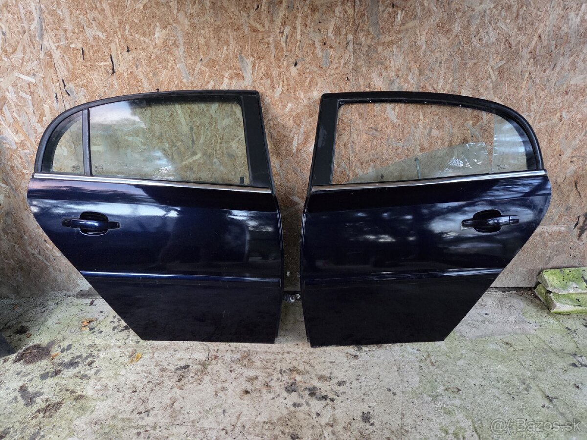 Opel vectra C dvere,kapota,kufor,blatnik