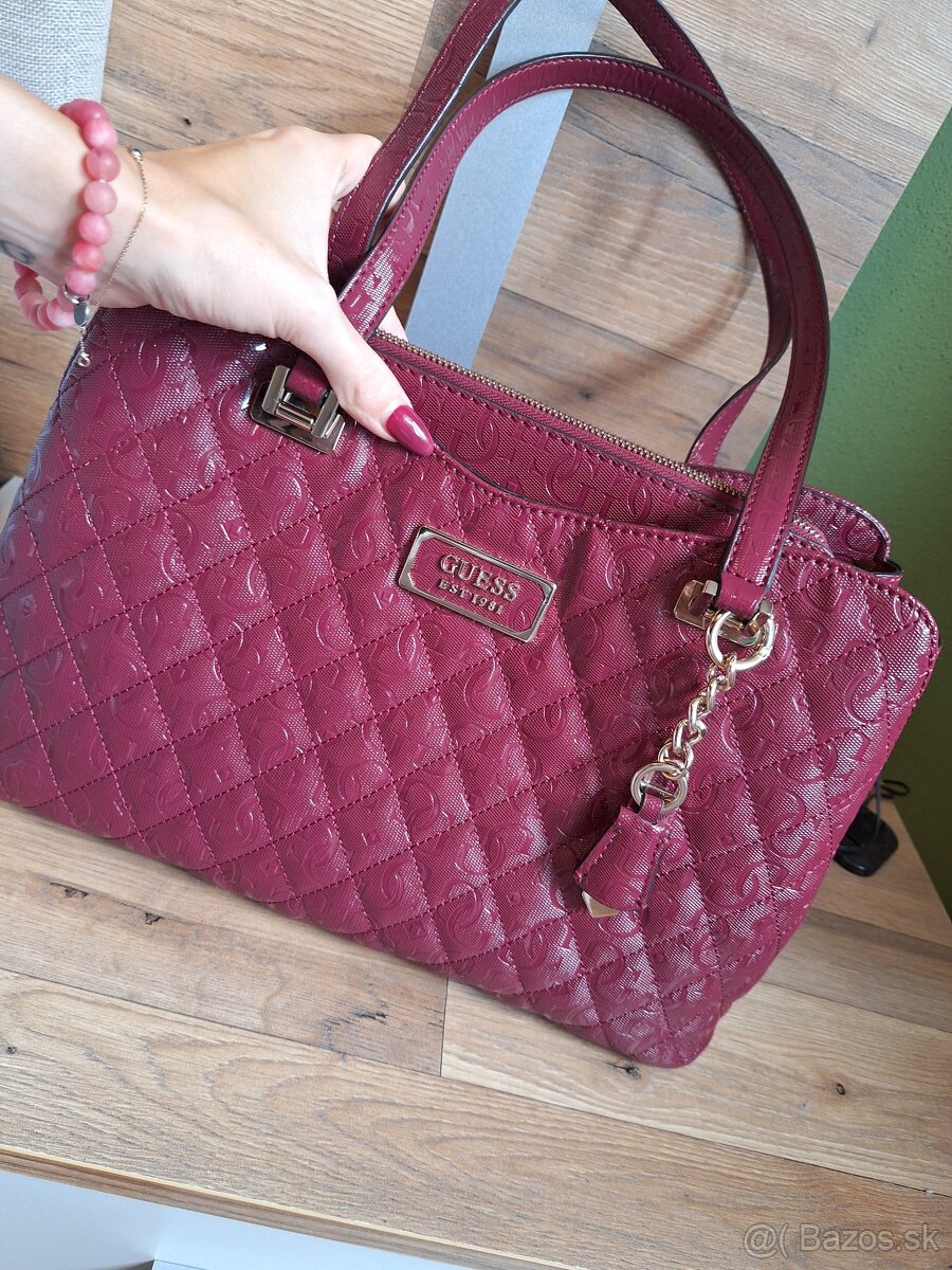 Kabelka Guess s monogram potlačou