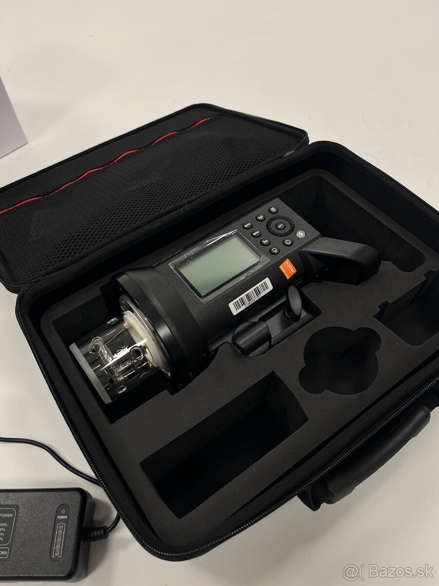 Godox AD400Pro batériový blesk 400Ws