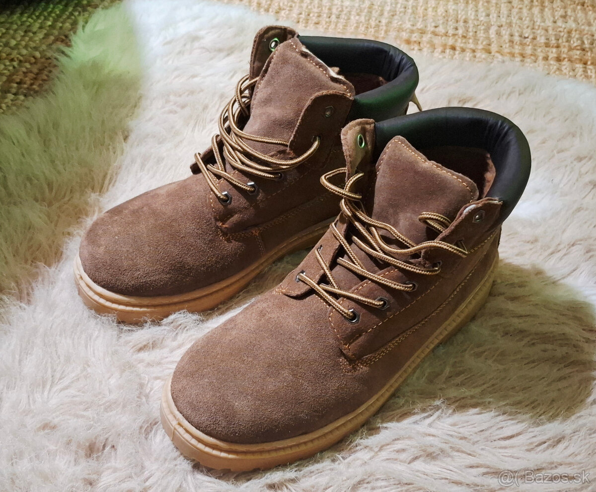 Predam nove nenosene zimne topanky velkost 44.