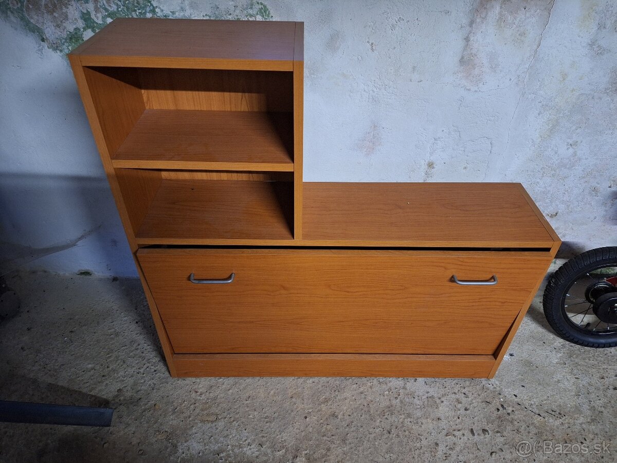 Predsieňová zostava