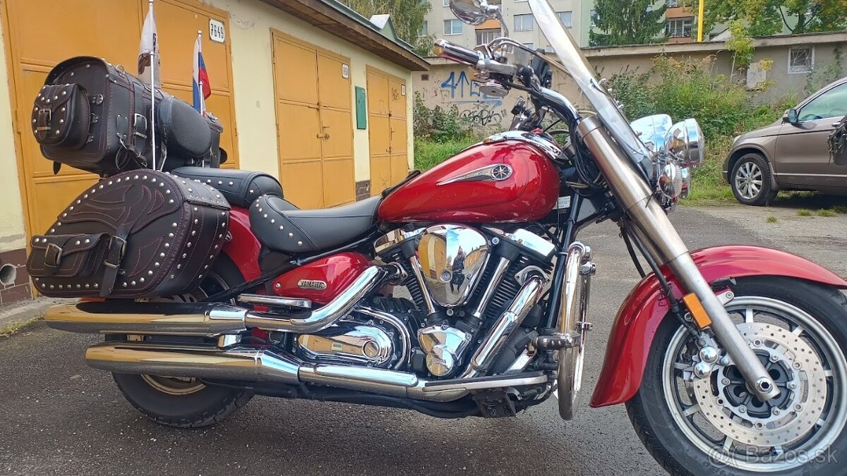 Yamaha XV1700 Road star