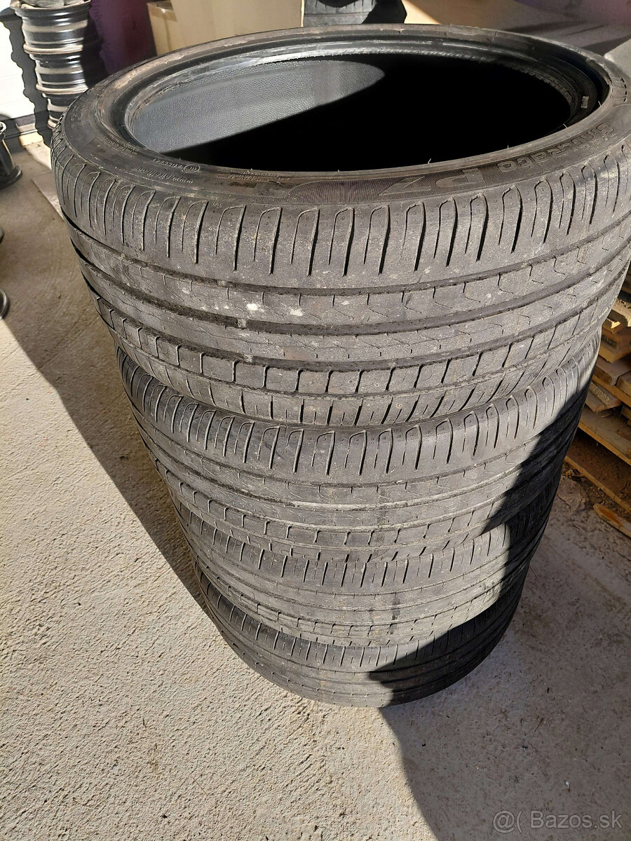 4x Pirelli 235/40R19