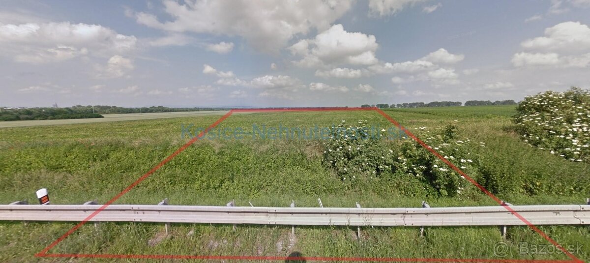 Predaj pozemok 11018 m2 Sečovce