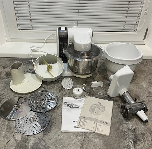 Bosch mum 4855/07 kuchynský robot 600w