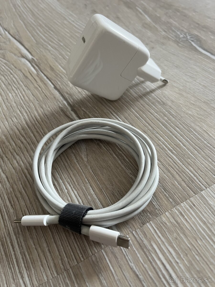 Apple 30W adaptér + 2m USB-C kábel