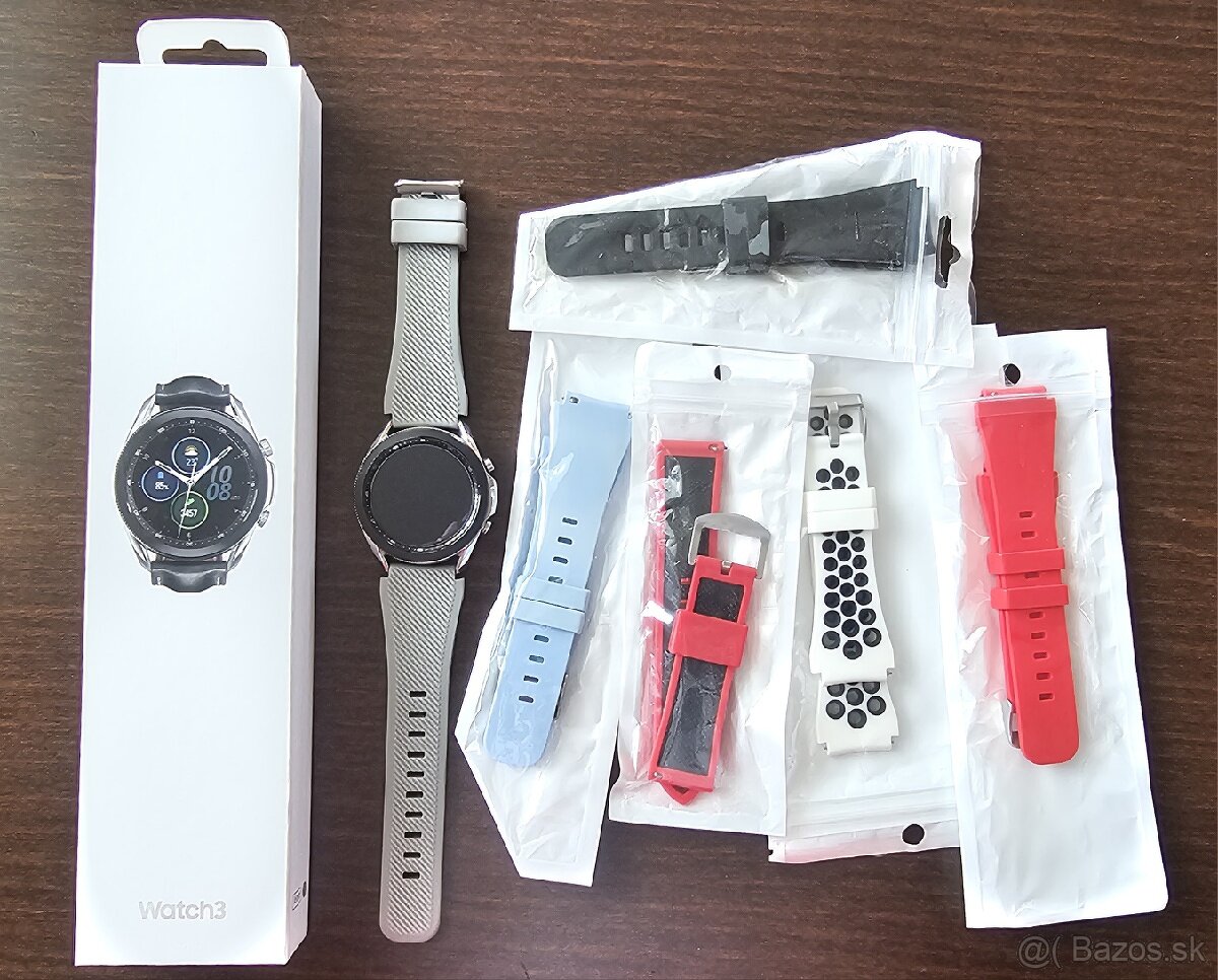 Samsung Galaxy Watch 3 classic 45mm
+ náramky