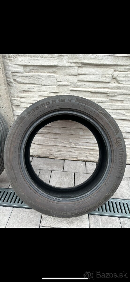 Predám 4 ks letné pneu Continental 235/50/R19 99V