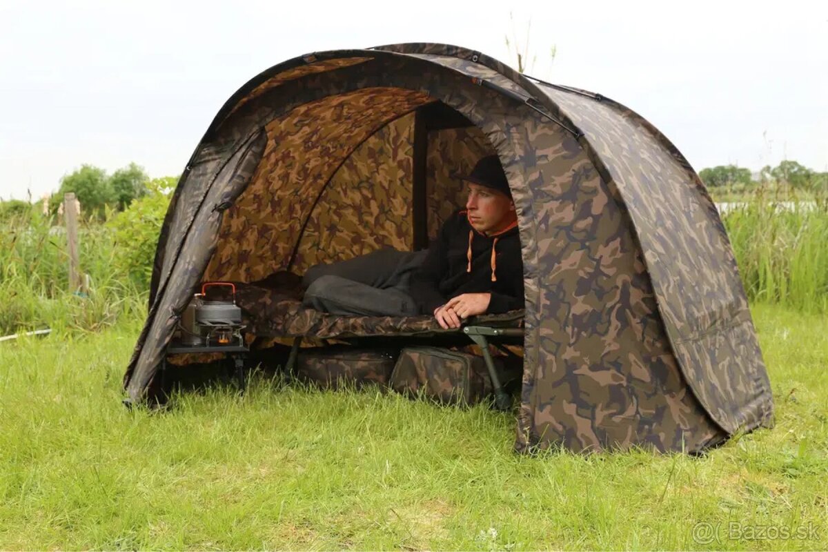 Predam Fox brolly s postelou a spacakom
