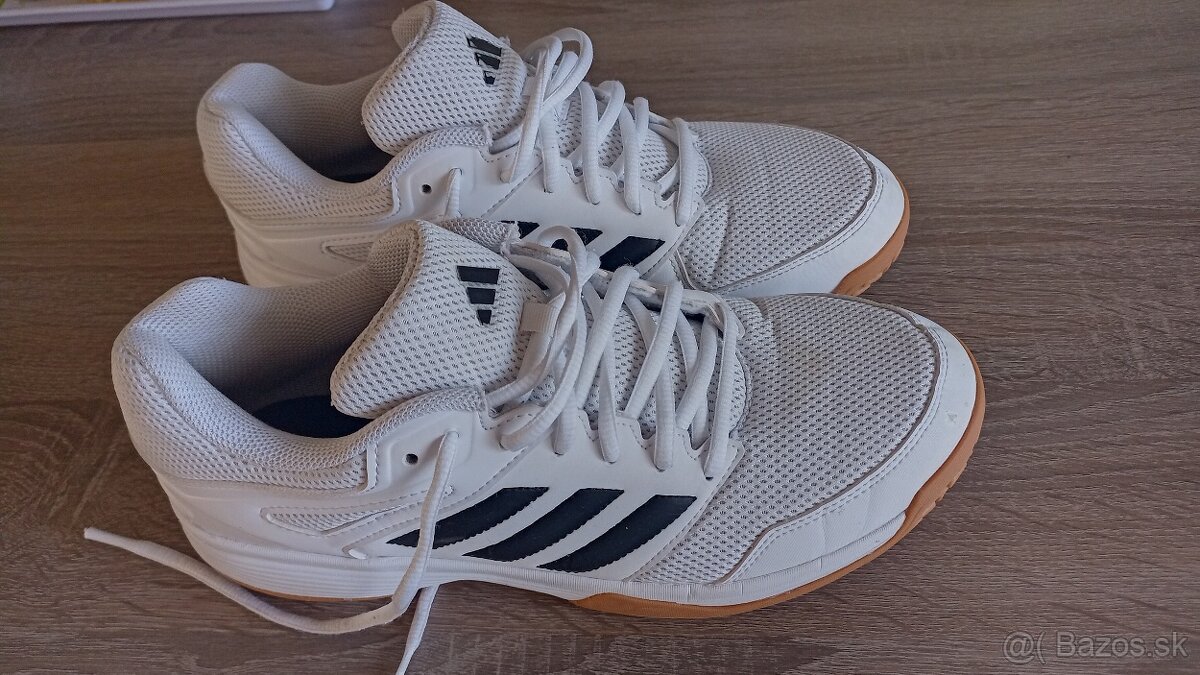 Adidas halovky