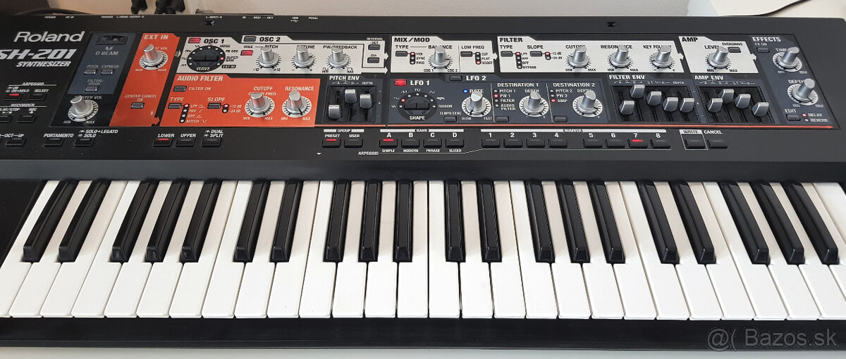 Roland SH-201
