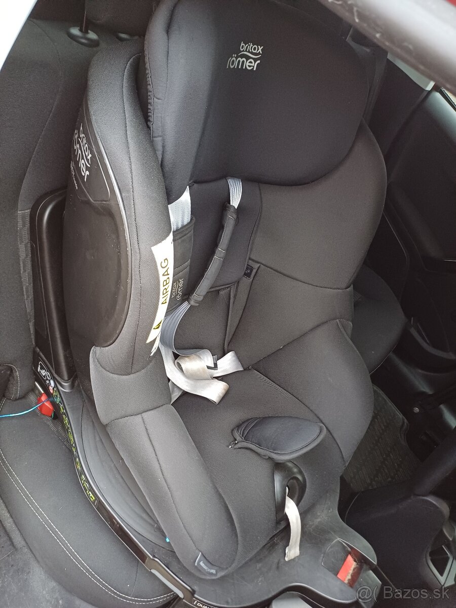 Britax romer i-size M dualfix