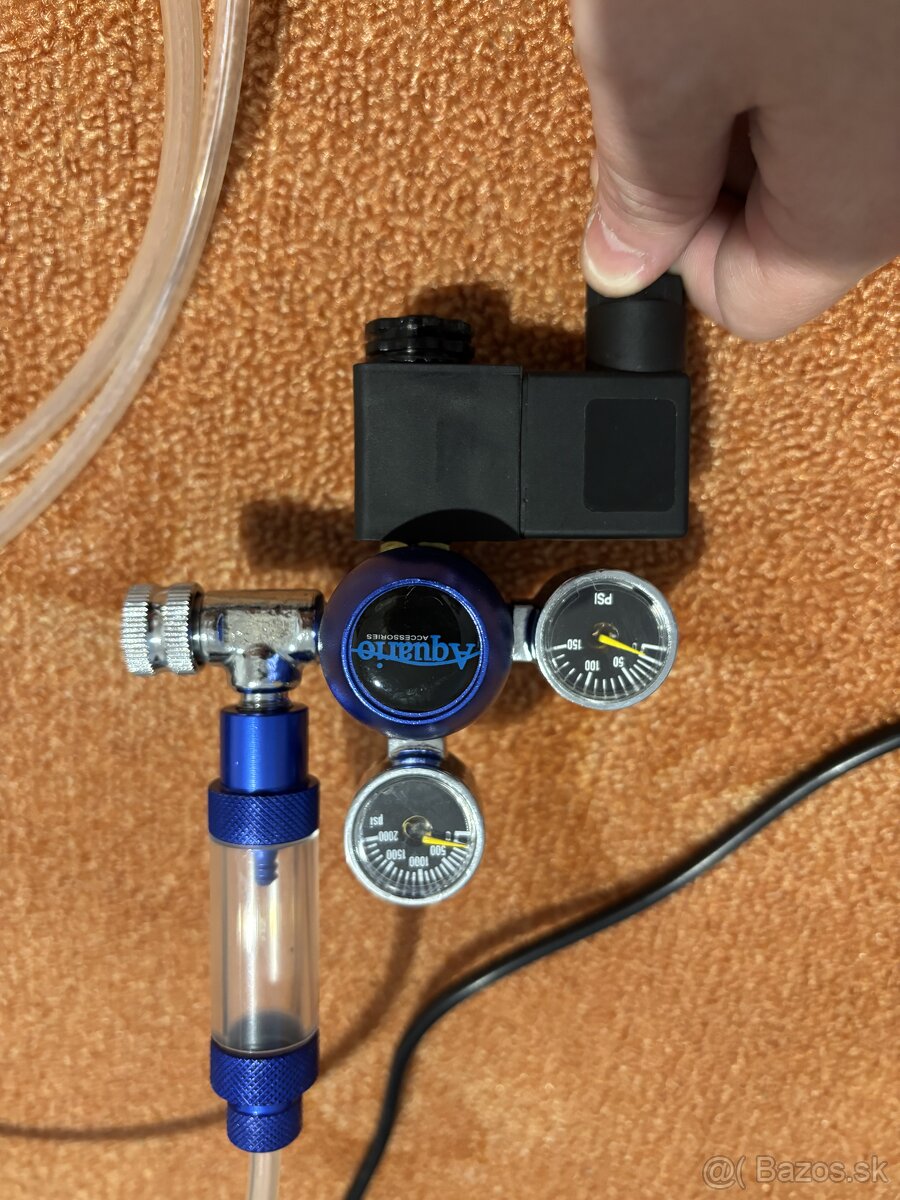 Co2 flaša 5l + Aquario reduktor BLUE s ihlovým ventilom a no
