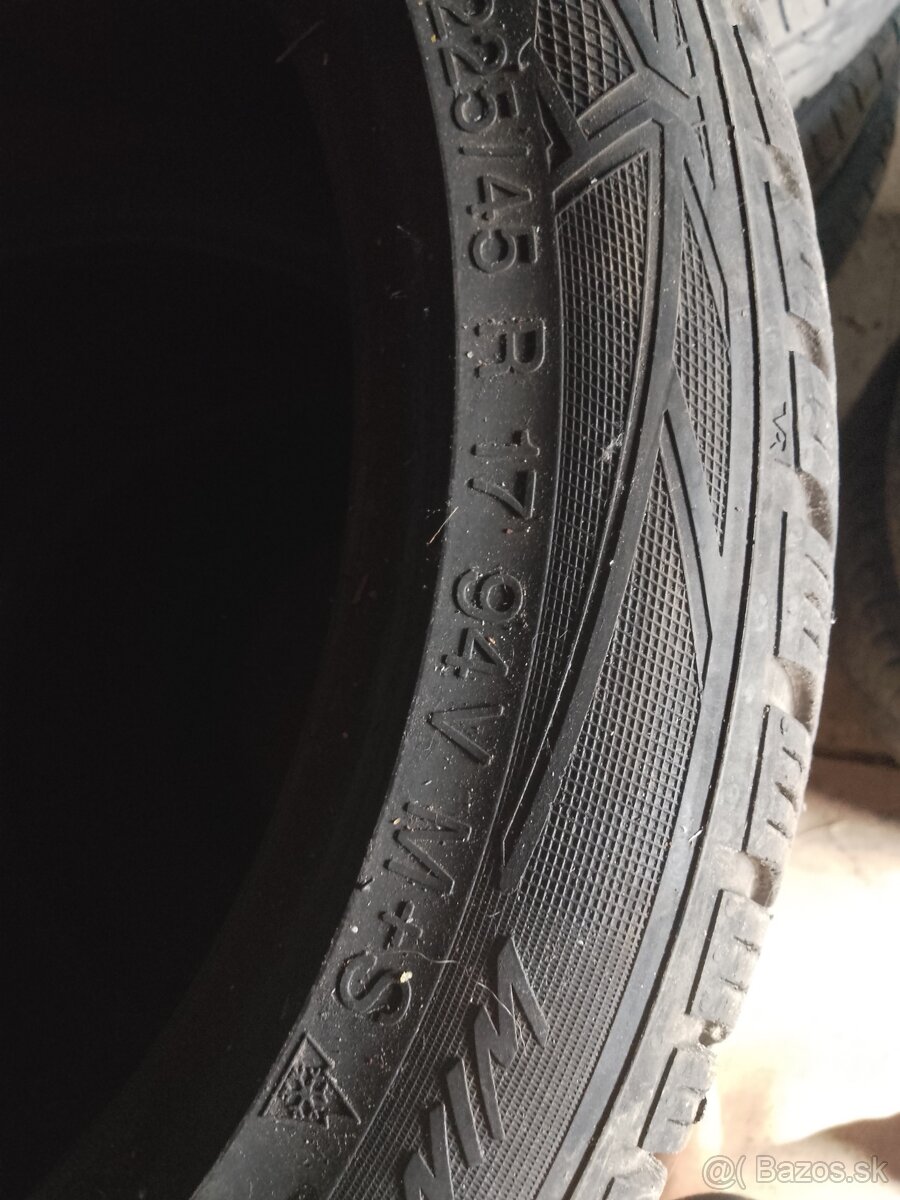 225/45r17 225/45 R17