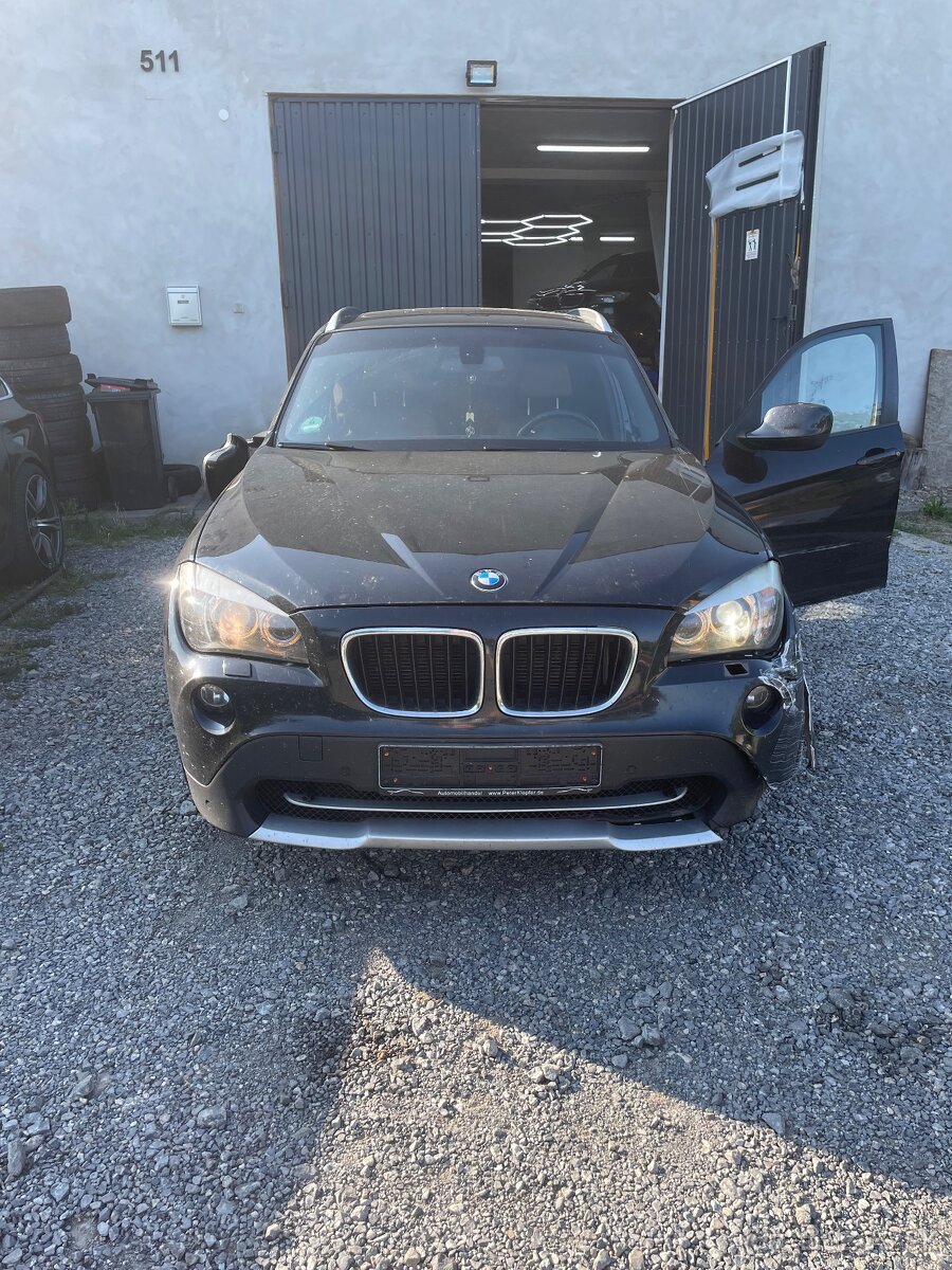 Rozpredam Bmw x1 2.0d xdrive panorama xenon N47