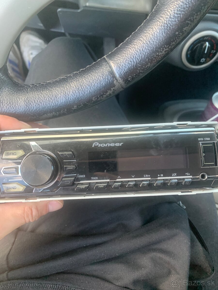 Pioneer radio