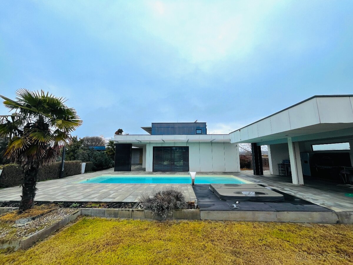 Luxusná vila v TOP lokalite v Šali