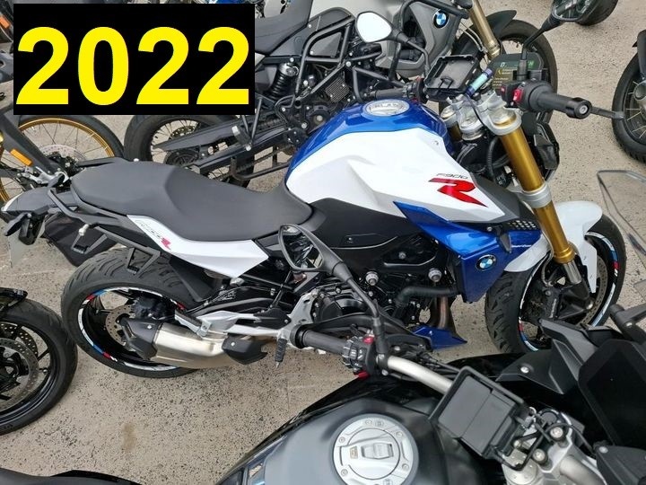 BMW F900R_takmer plná výbava_ZNÍŽENÝ PODVOZOK_6.999€ netto_