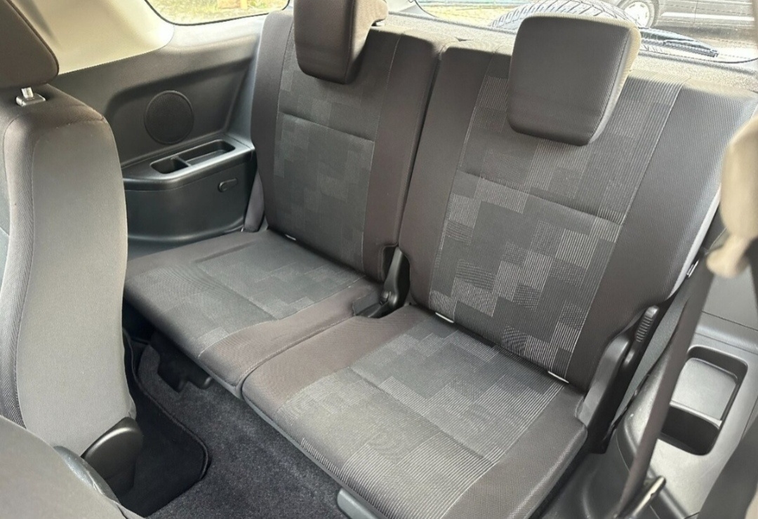 Koupím Sedačky Suzuki Grand Vitara 3 dveř