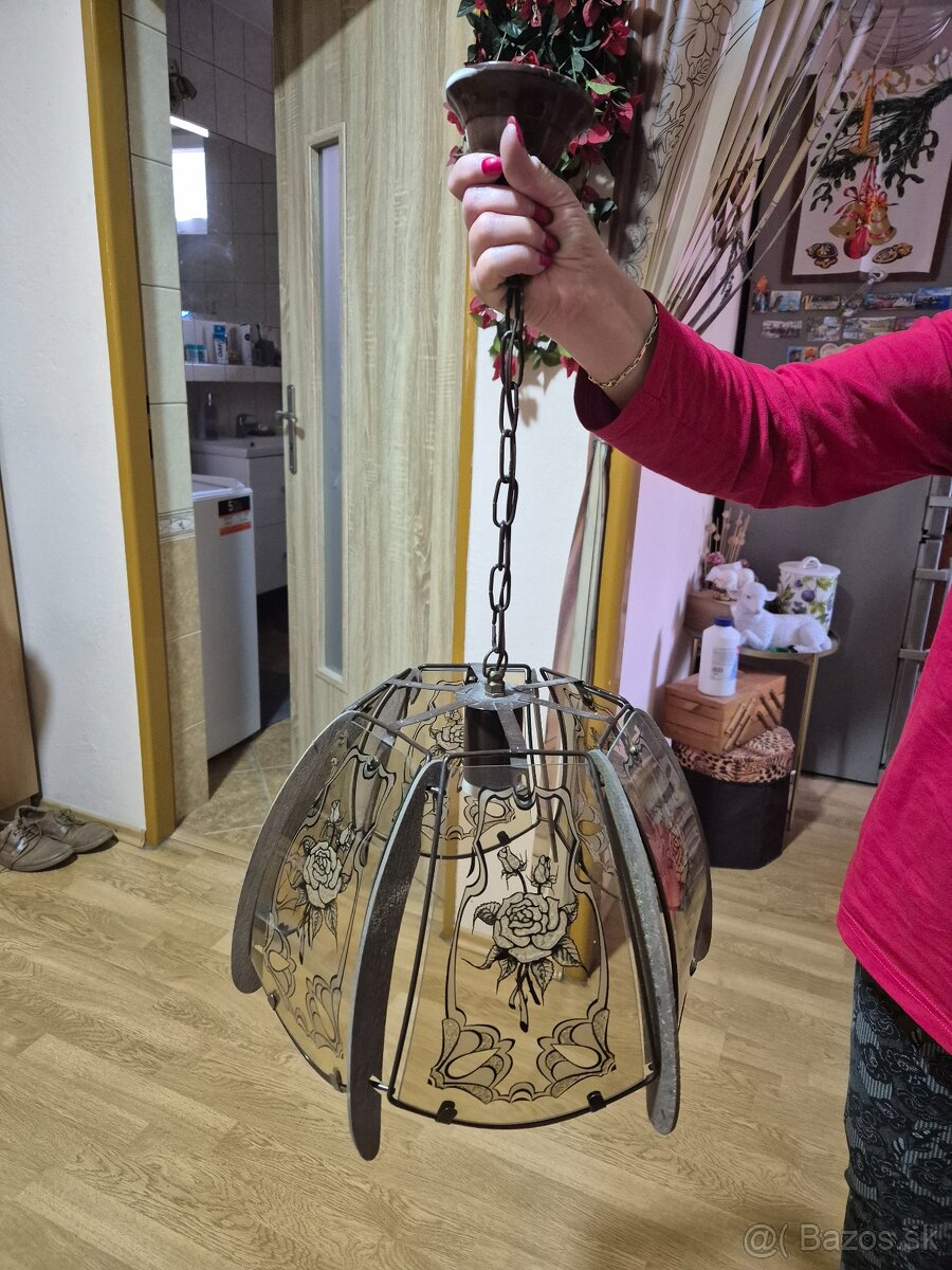 Predam retro Luster.