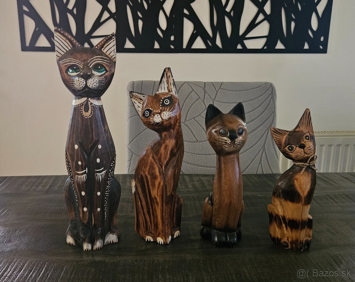 Drevené mačky dekoratívne